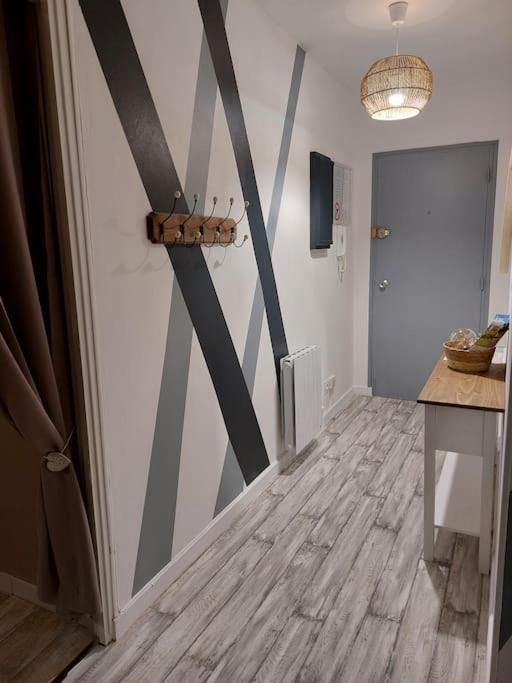 Appart Hyper Centre- Parking Apartment Vierzon Exterior foto